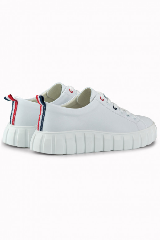 Women's white leather sports shoes