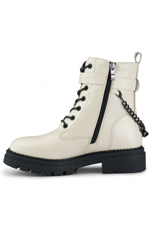 Women's beige patent leather boots... Women's beige patent leather boots...