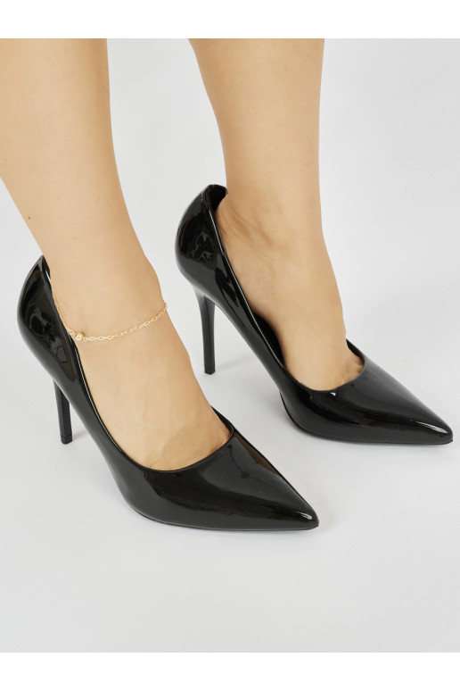 The classic model black High heels