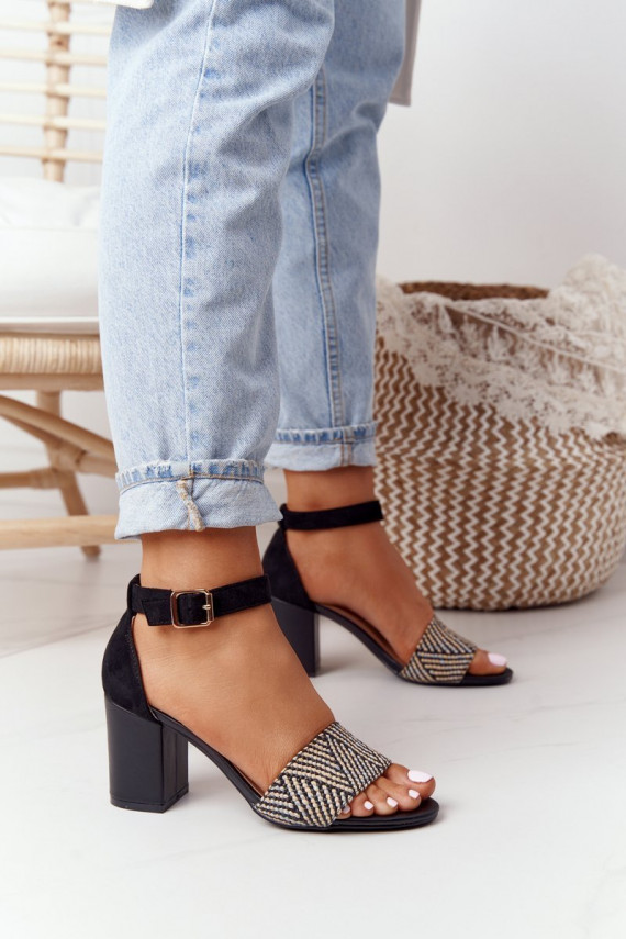 Sandals With Braided Upper On A Bar Black Honeymoon