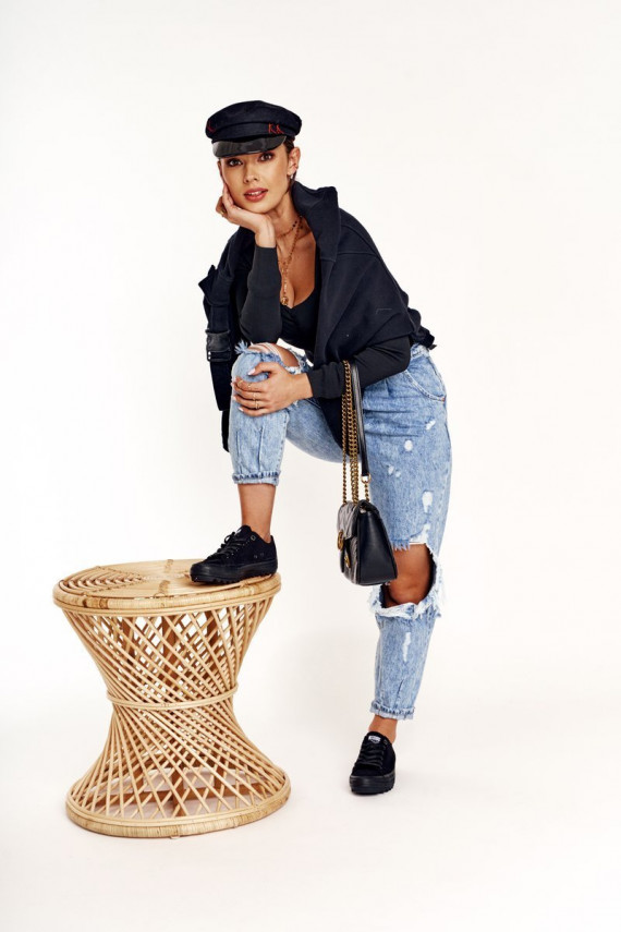Women's Sneakers On A Chunky Sole BIG STAR Black