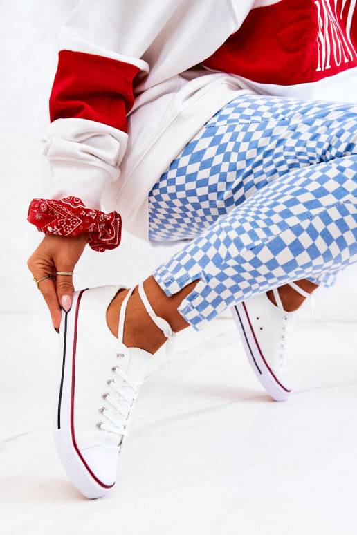 White leisure shoes