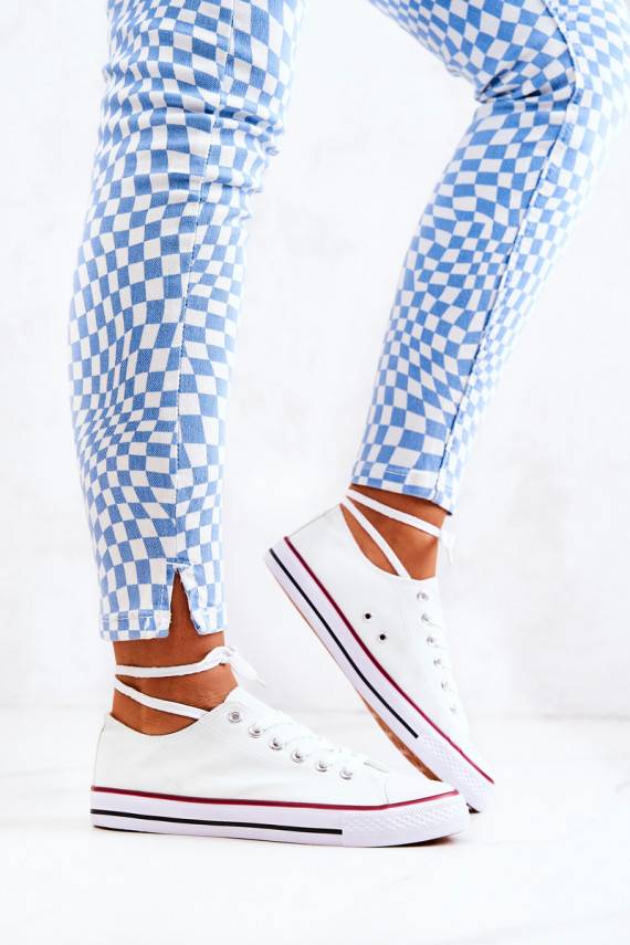 White leisure shoes