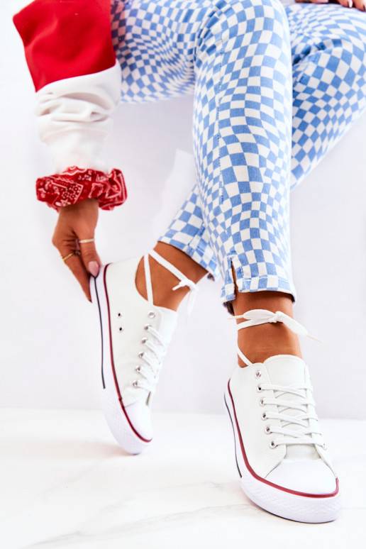 White leisure shoes