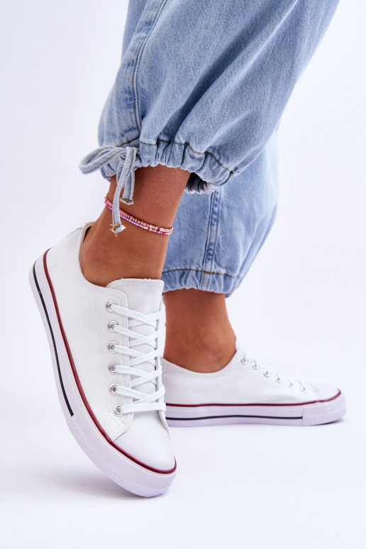 Classic Low Women's Sneakers White Vegas Classic Low Women's Sneakers White Vegas