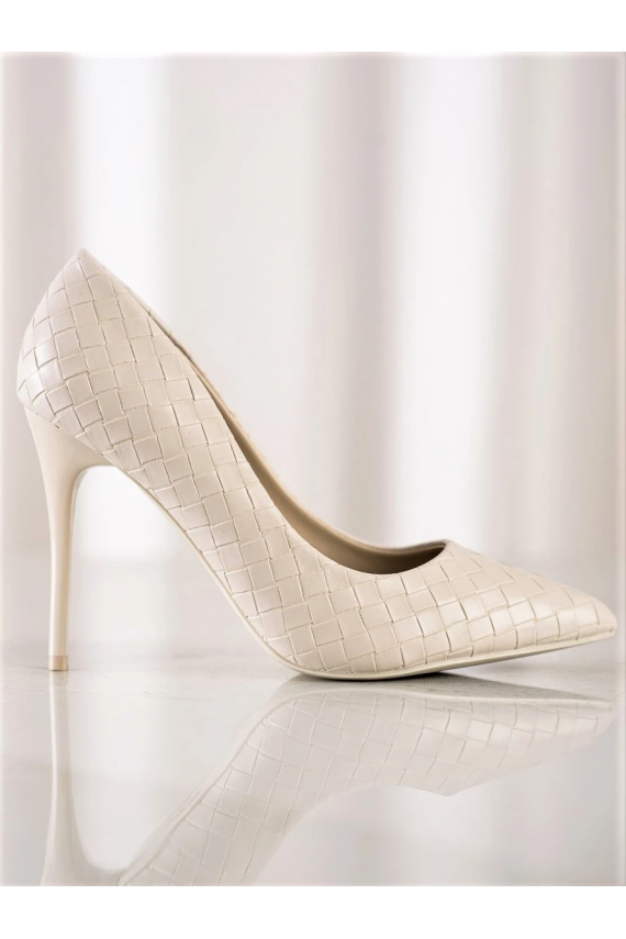 high-heeled shoes