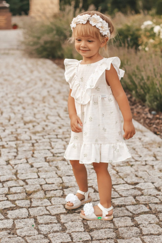 Sandals for children with flowers in white