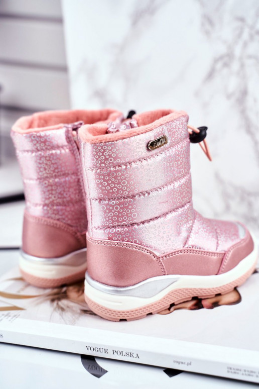 Children's snow boots in pink color Children's snow boots in pink color