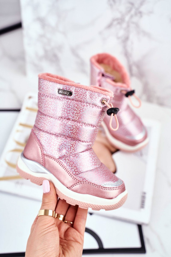 Children's snow boots in pink color