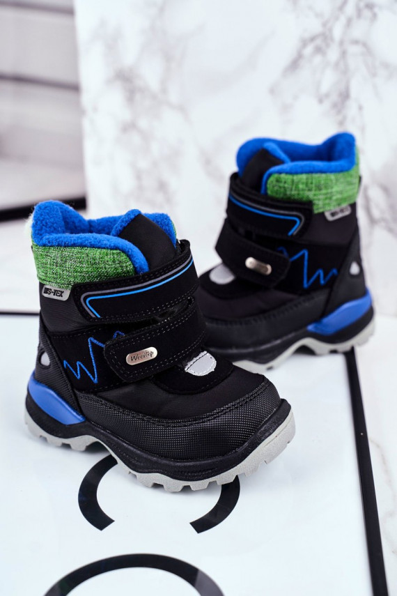 Warm children's shoes with adhesive fasteners, black color