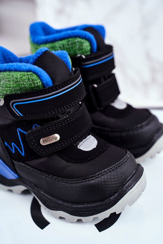Warm children's shoes with adhesive fasteners, black color