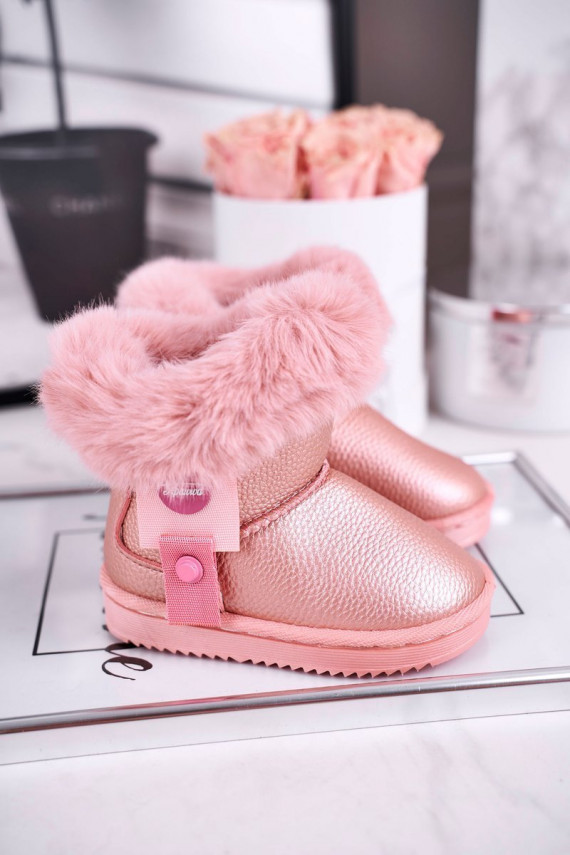 Heated children's snow boots in pink color