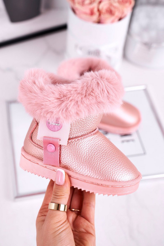 Heated children's snow boots in pink color