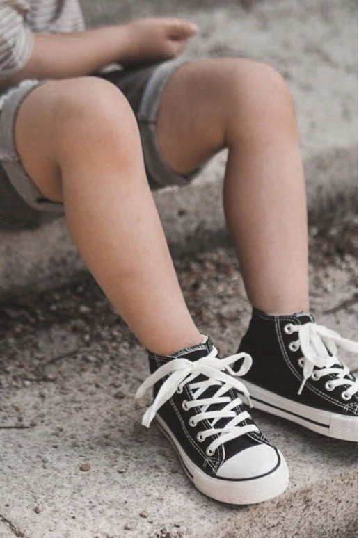 Children's shoes with black soles