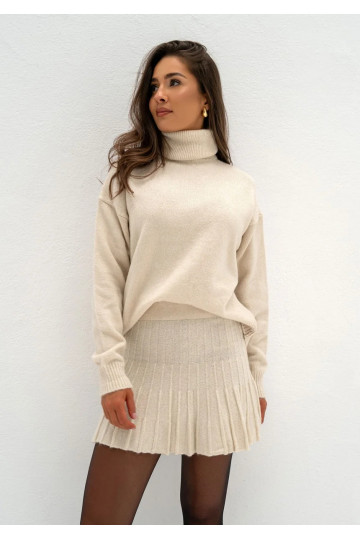 Jesse - Loose beige polo... 2