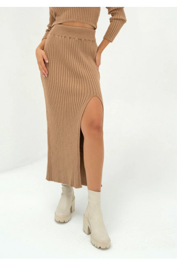 Kirry - Camel brown knitted...