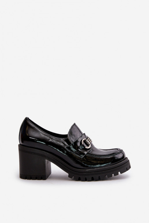 Women's patent leather shoes with heels in black