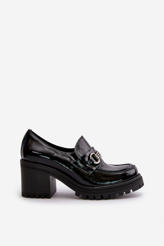 Women's patent leather shoes with heels in black
