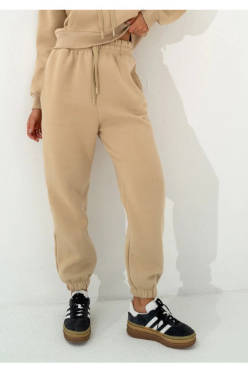 Calm - Beige sweatpants...