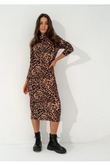 Sadie - Beige leopard spots...