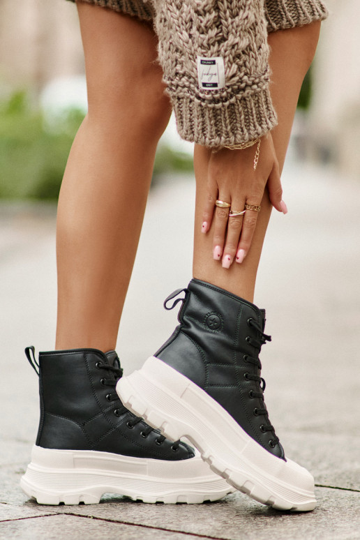 Leather Insulated Sneakers On Massive Platform Big Star OO274A599 Black Leather Insulated Sneakers On Massive Platform Big Star OO274A599 Black