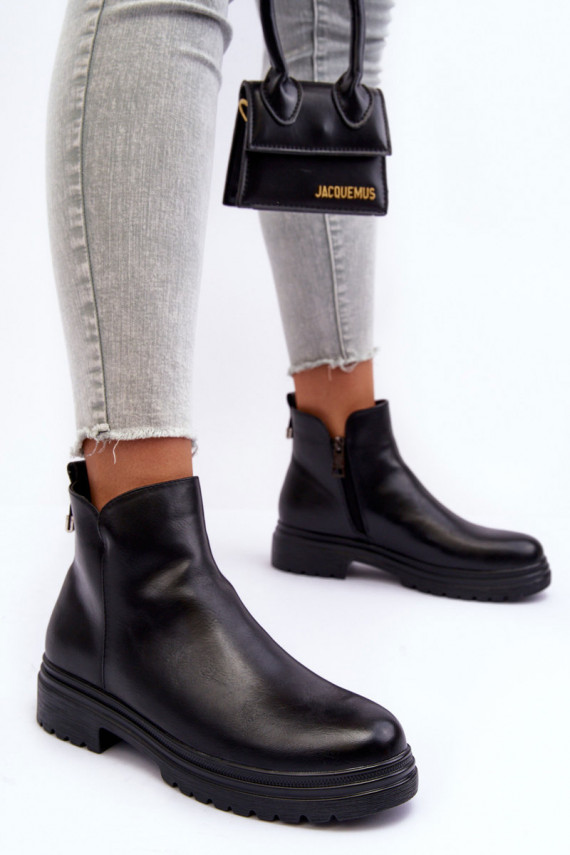 Leather Low-Top Boots Black Foteini