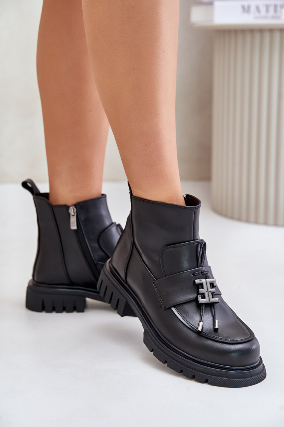 Leather Ankle Boots With Flat Heel And Decoration Insulated Black Asperra