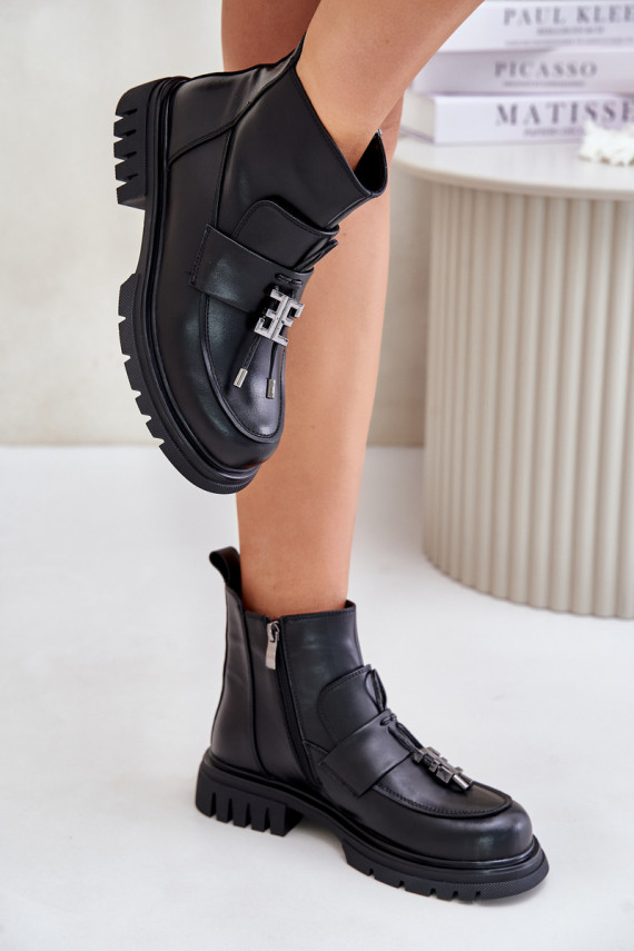 Leather Ankle Boots With Flat Heel And Decoration Insulated Black Asperra