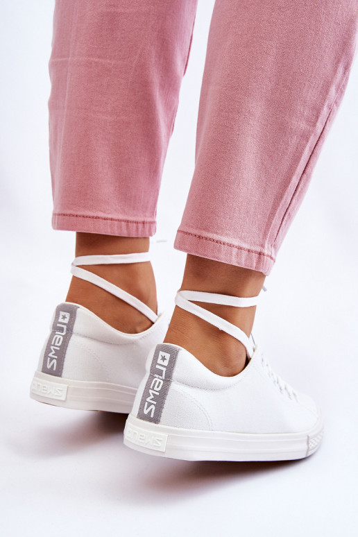 Women's Classic Sneakers White Eleya