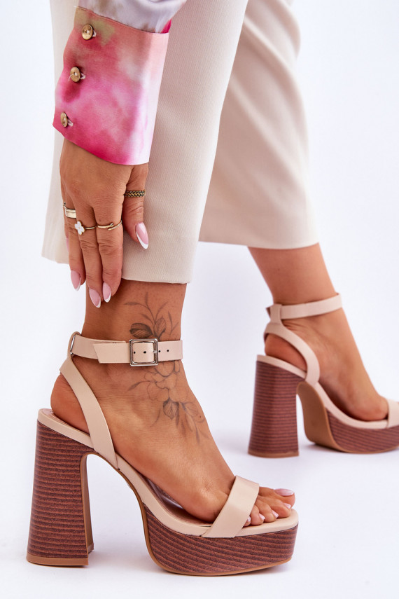 Leather Sandals On A Chunky Platform Beige Marina