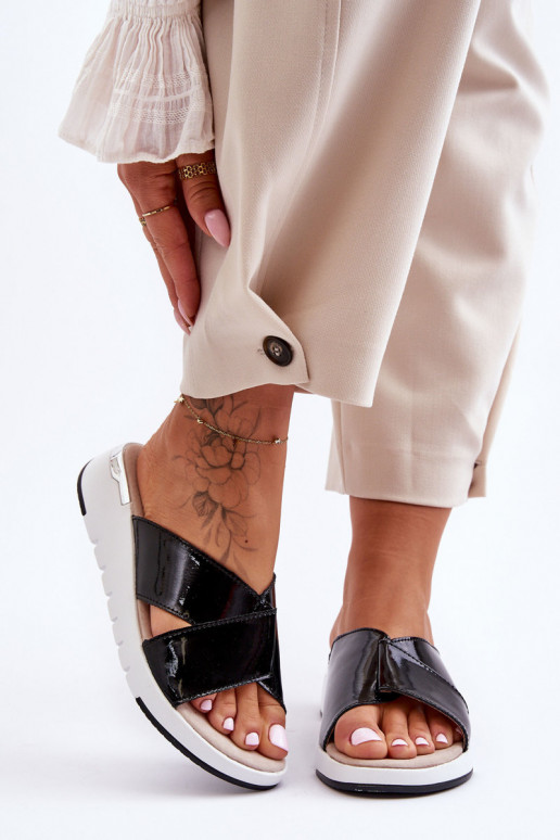 Lacquered Low Heel Clogs S.Barski AL22469 Black