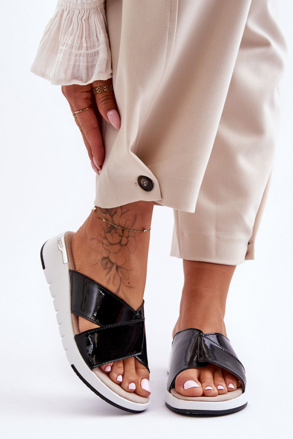 Lacquered Low Heel Clogs S.Barski AL22469 Black