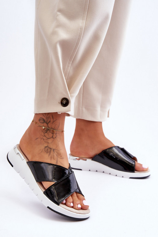 Lacquered Low Heel Clogs S.Barski AL22469 Black