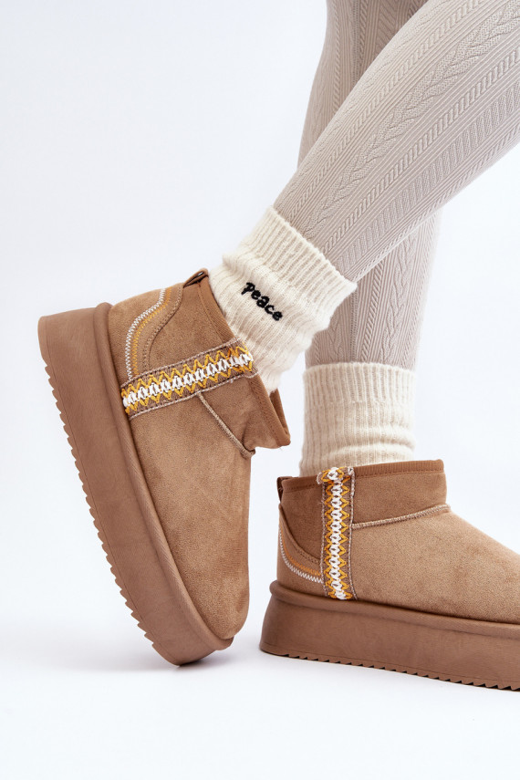 Snow boots on platform with light brown pattern Udra