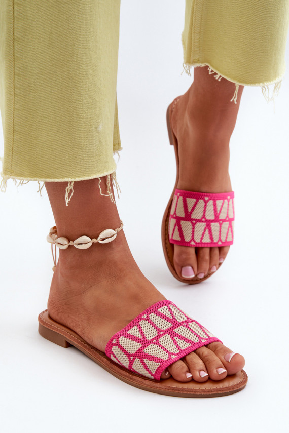 Women's Flat Heel Flip Flops in Fuchsia by Traivea