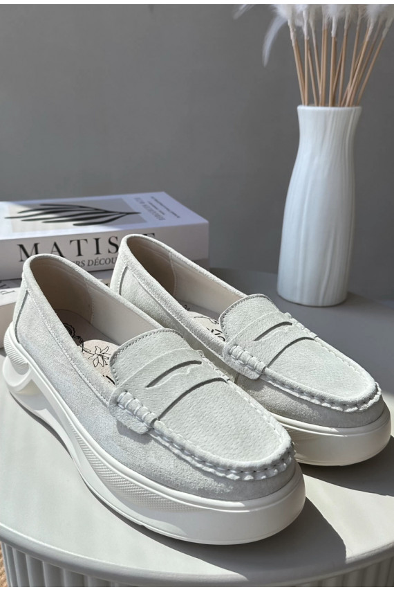 Light Beige Women's Suede Moccasins Filidia