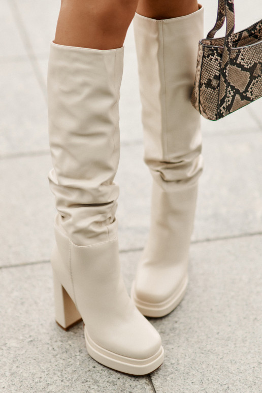 Slip-on ankle boots on a heel and platform with gathering warm light beige Beridra Slip-on ankle boots on a heel and platform with gathering warm light beige Beridra
