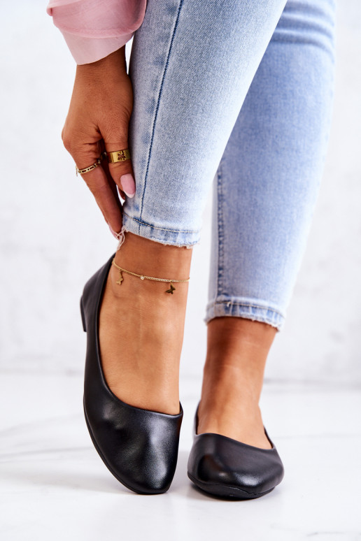Black Classic Leather Ballerina Stacee