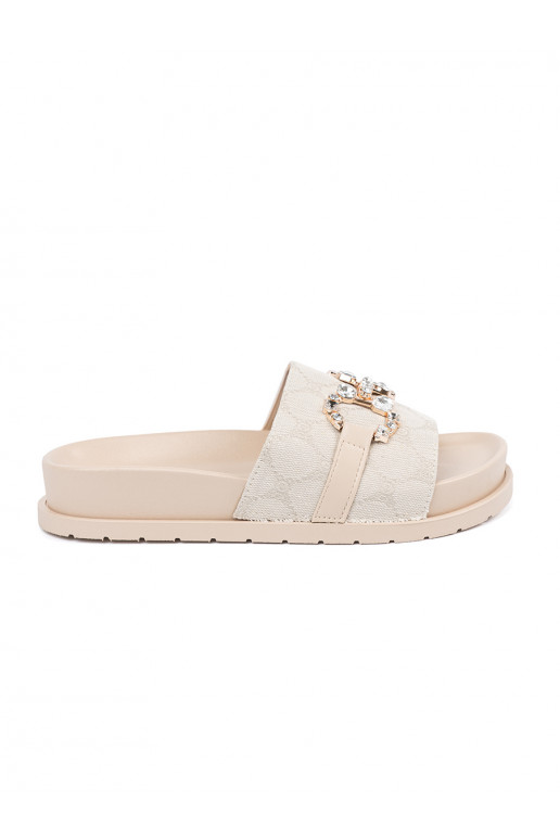ivory slippers  ze zdobieniem