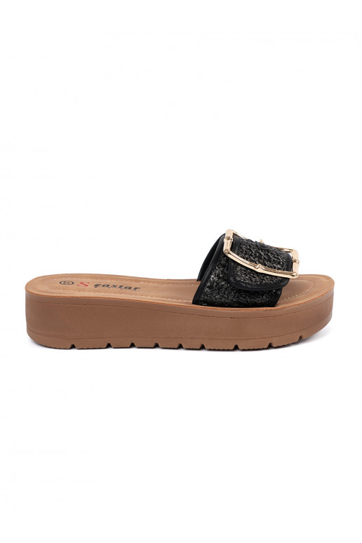 Slippers black zdobione złotą klamrą