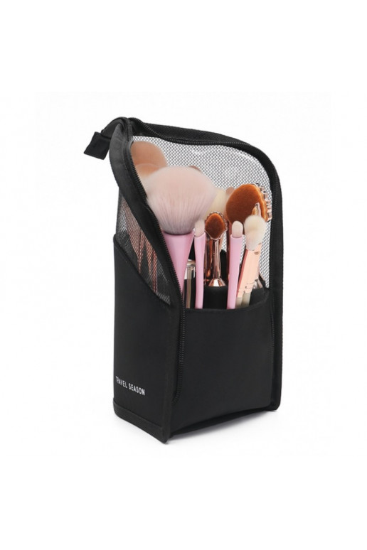 A box of makeup brushes  KS45WZ2