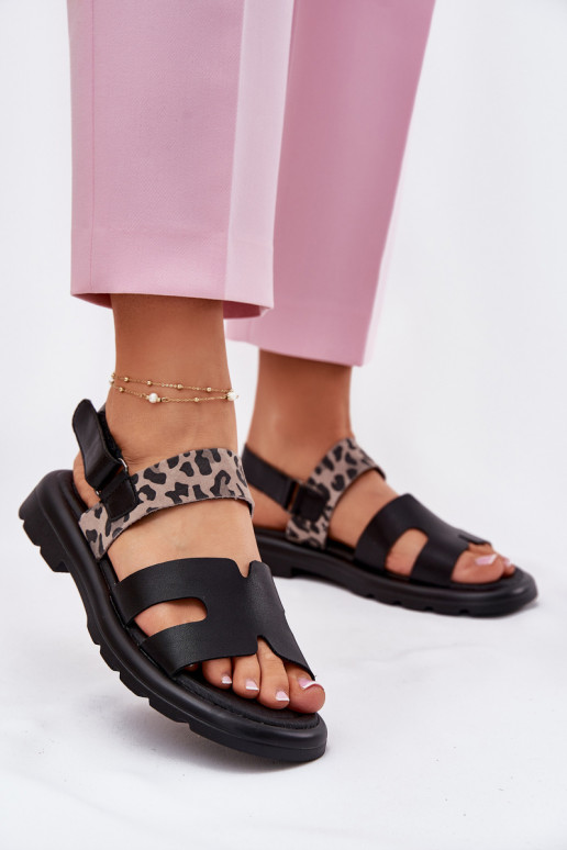 Leather Ladies Sandals On Flat Heel Panther Vinceza 66780 Black