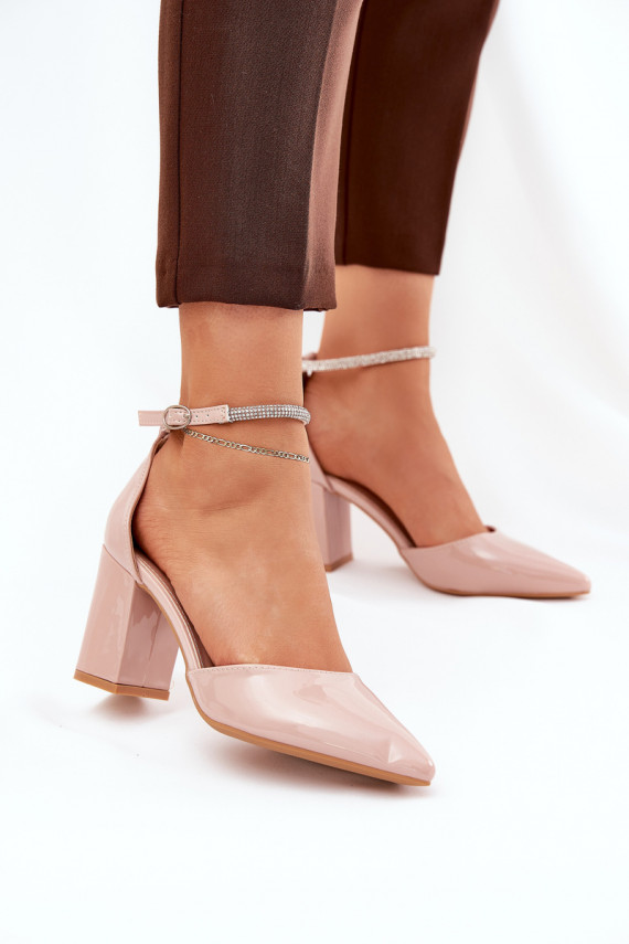 Patented pumps with pointed toes on a heel beige Nossabel