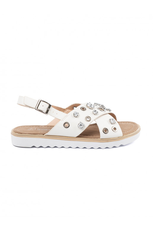 White color sandals z ozdobnymi ćwiekami