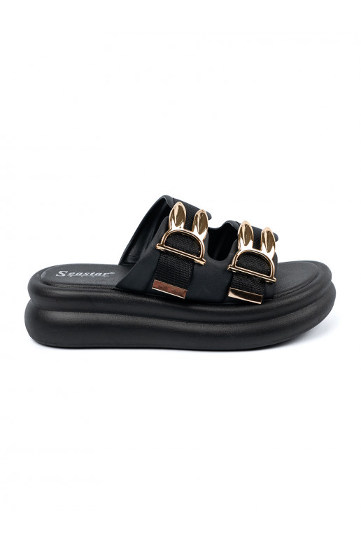 Slippers ze goldenmi klamrami with platform