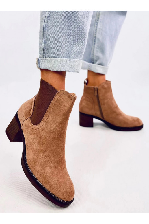Boots with a wide heel FILL BEIGE