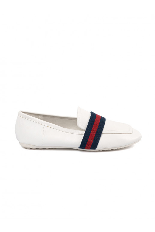 White color ballerinas z ozdobnymi paseczkami