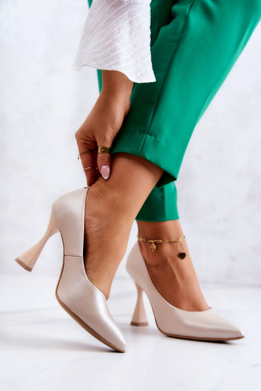 Fashionable Leather Pumps Lewski...