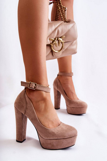 Suede Pumps On The Platform...