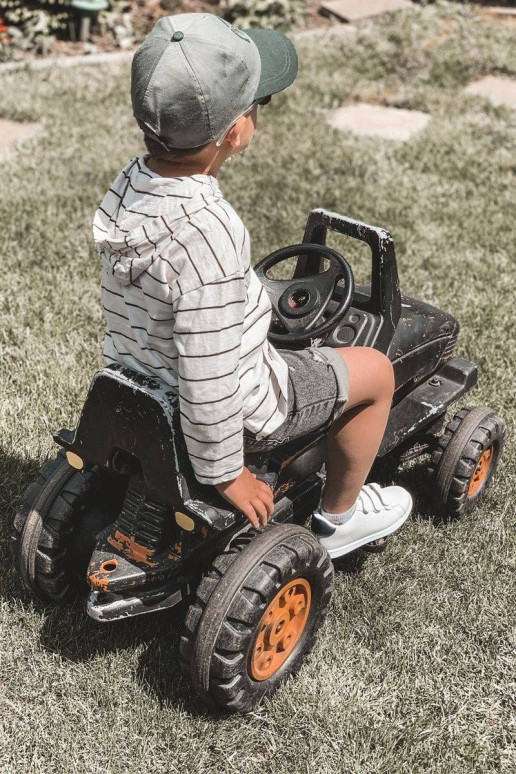 Children's Sneakers With Velcro...